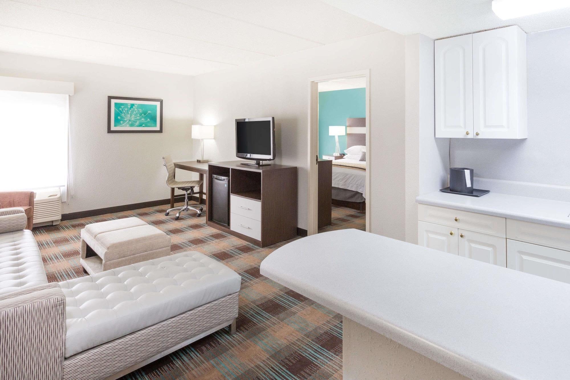 Wyndham Garden Greenville / Spartanburg Airport מראה חיצוני תמונה