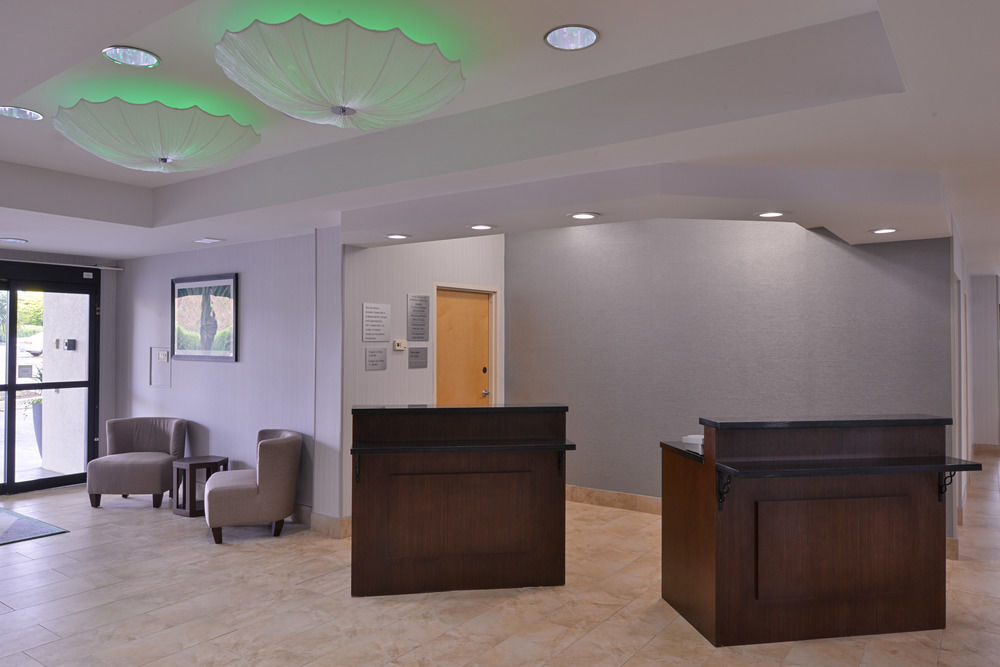 Wyndham Garden Greenville / Spartanburg Airport מראה חיצוני תמונה
